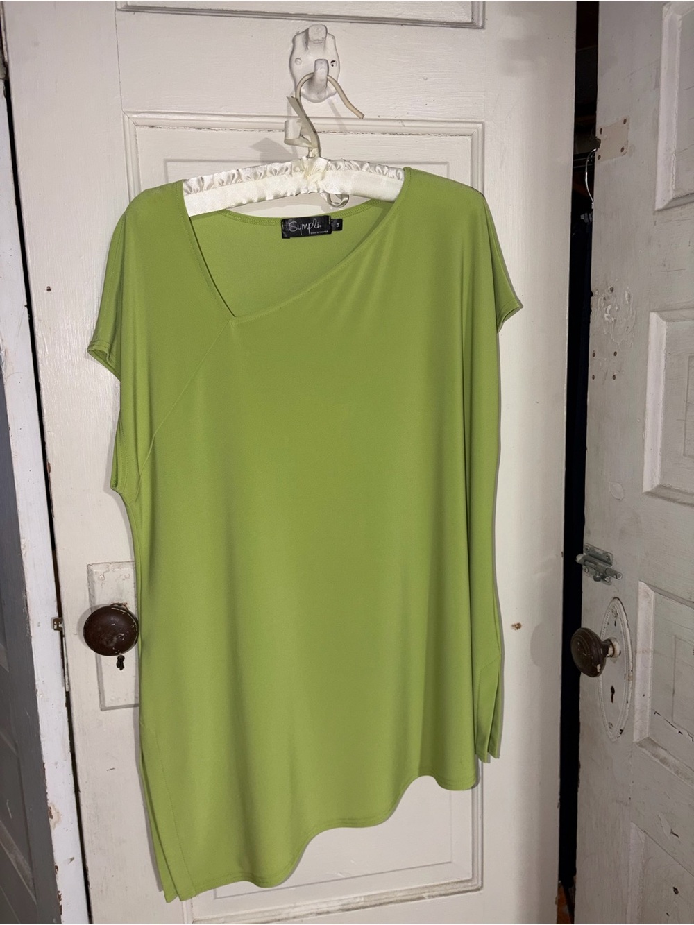Sympli Asymmetrical V-Neck Tunic in Lime